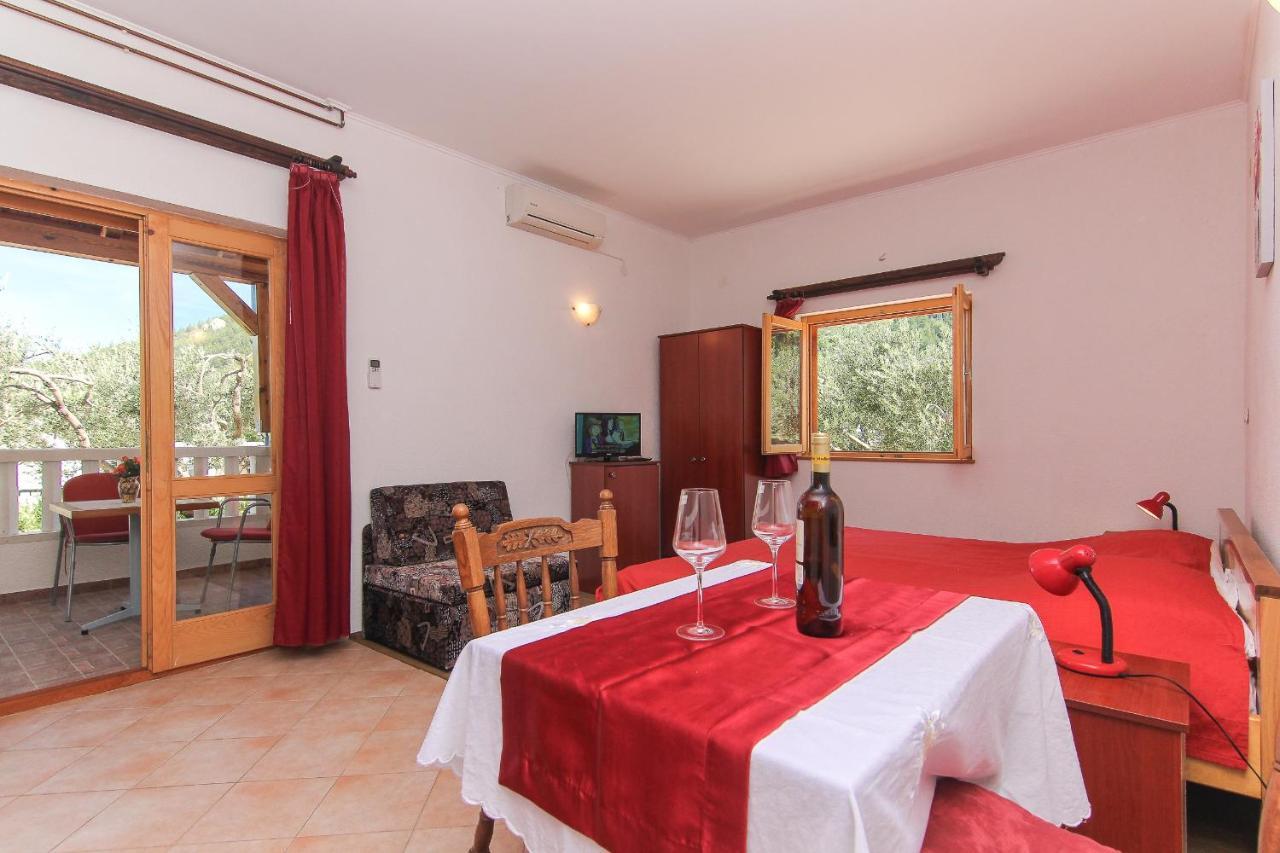 Family Friendly Apartments With A Swimming Pool Baska Voda, Makarska - 12442 Extérieur photo