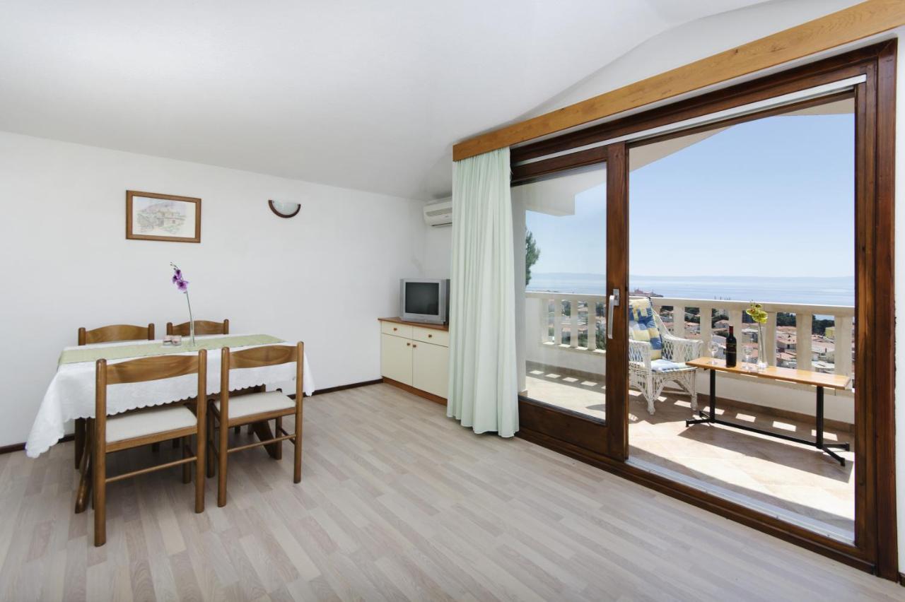 Family Friendly Apartments With A Swimming Pool Baska Voda, Makarska - 12442 Extérieur photo