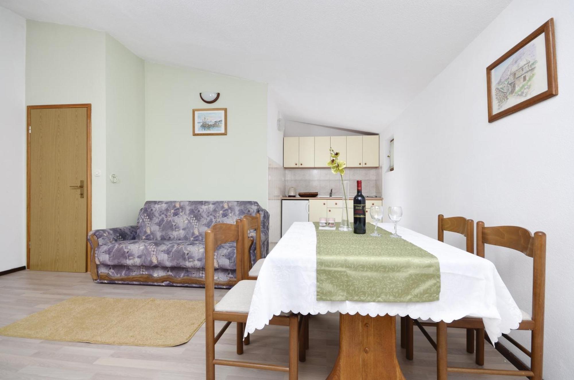 Family Friendly Apartments With A Swimming Pool Baska Voda, Makarska - 12442 Chambre photo